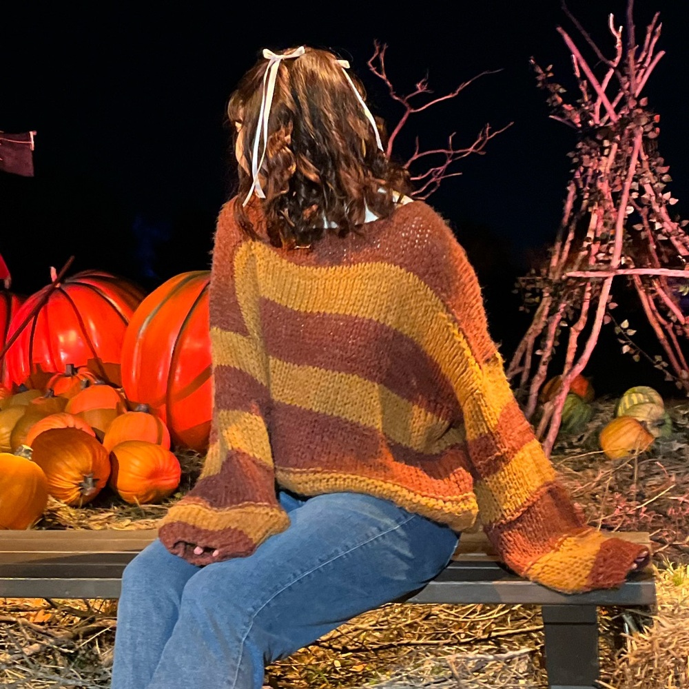 gryffindor oversized sweater M/L